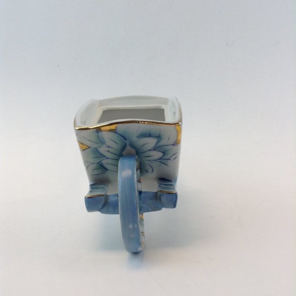Vintage Shofu China Wheelbarrow Planter Blue/White Flowers w/Gold Made in Japan - Picture 5 of 15